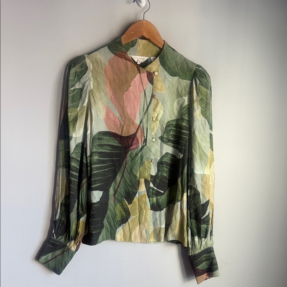 Ted Baker Emilee Leaf Print Top - Picture 4 of 15